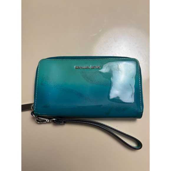 Michael Kors One Size Teal Patent Leather Zip Around Wallet - Picture 1 of 11